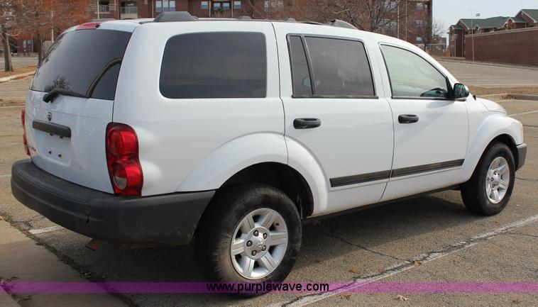 image for item J2329 2005 Dodge Durango ST SUV