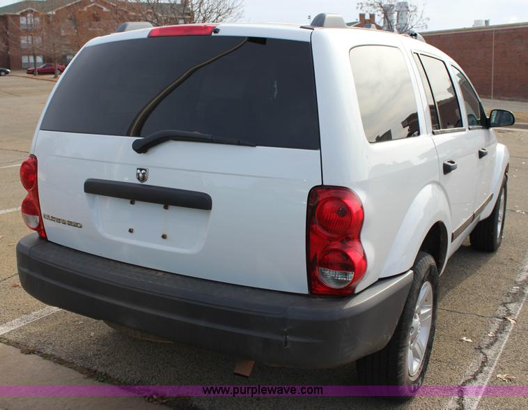 image for item J2329 2005 Dodge Durango ST SUV