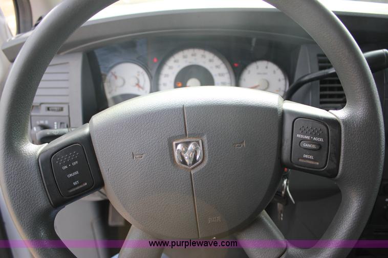 image for item J2329 2005 Dodge Durango ST SUV