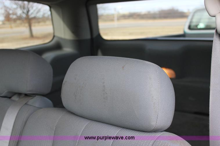 image for item J2329 2005 Dodge Durango ST SUV