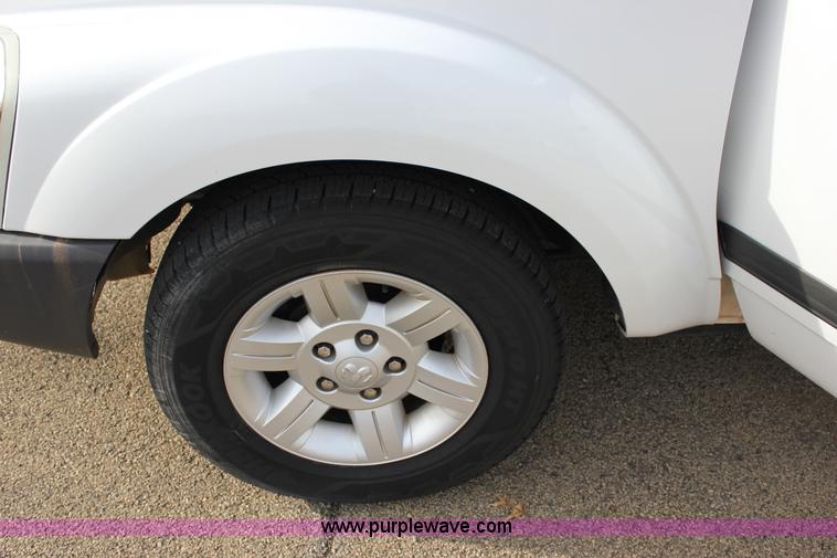 image for item J2329 2005 Dodge Durango ST SUV