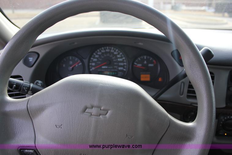 image for item J2331 2005 Chevrolet Impala