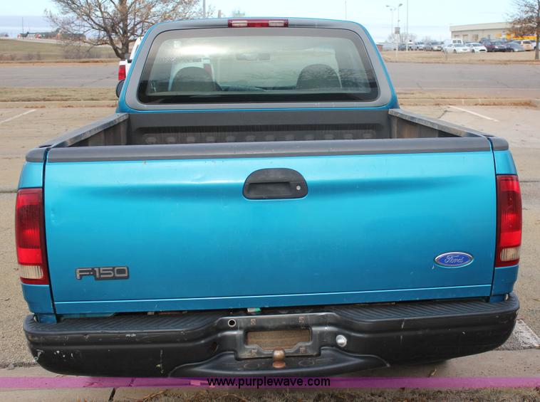 image for item J2332 1997 Ford F150 SuperCab pickup truck