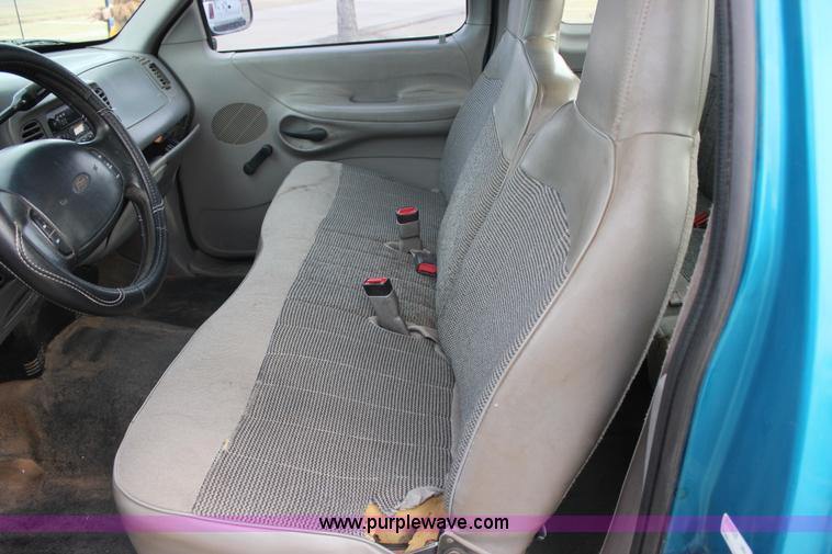 image for item J2332 1997 Ford F150 SuperCab pickup truck