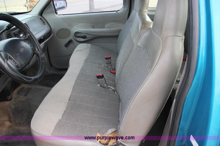 image for item J2332 1997 Ford F150 SuperCab pickup truck