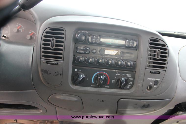 image for item J2332 1997 Ford F150 SuperCab pickup truck