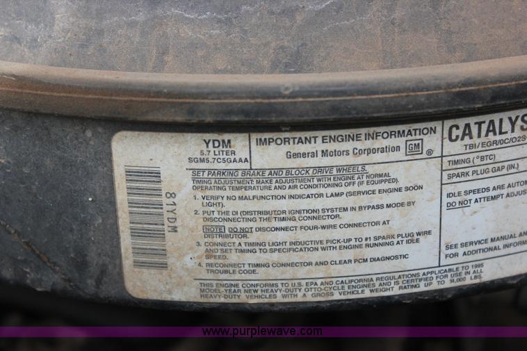 image for item J2334 1995 Chevrolet Silverado 2500 pickup truck