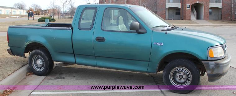 image for item J2335 1997 Ford F150 SuperCab pickup truck