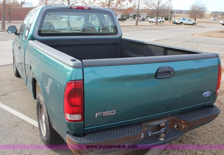 image for item J2335 1997 Ford F150 SuperCab pickup truck
