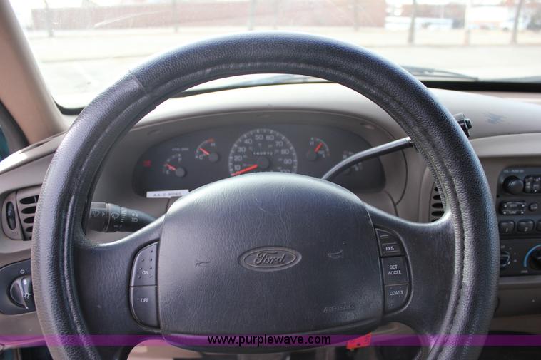 image for item J2335 1997 Ford F150 SuperCab pickup truck