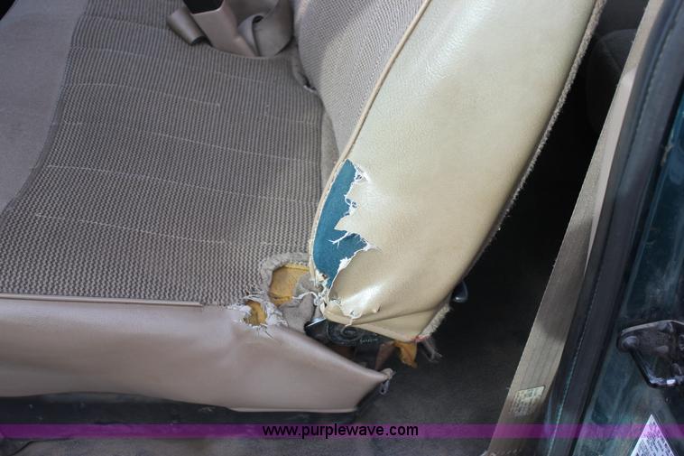 image for item J2335 1997 Ford F150 SuperCab pickup truck