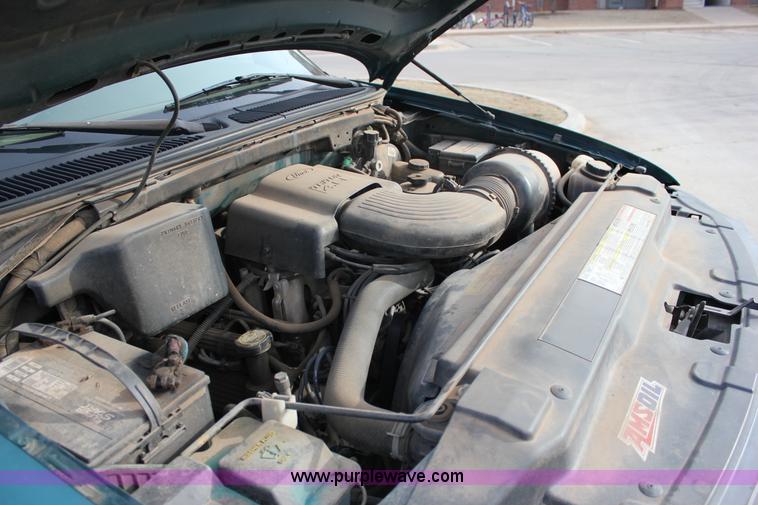 image for item J2335 1997 Ford F150 SuperCab pickup truck