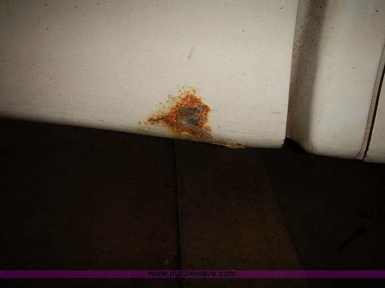 image for item J3076 1997 Ford F150 pickup truck