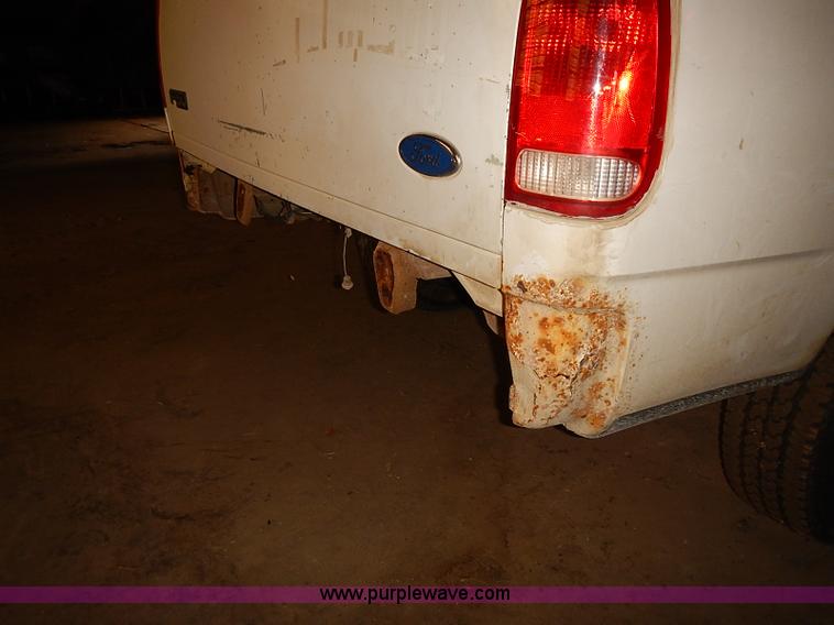 image for item J3076 1997 Ford F150 pickup truck