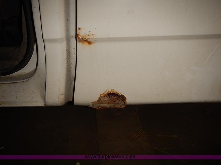 image for item J3076 1997 Ford F150 pickup truck