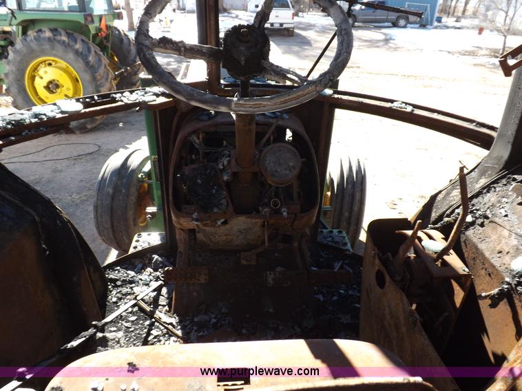 image for item K3117 John Deere 4430 tractor