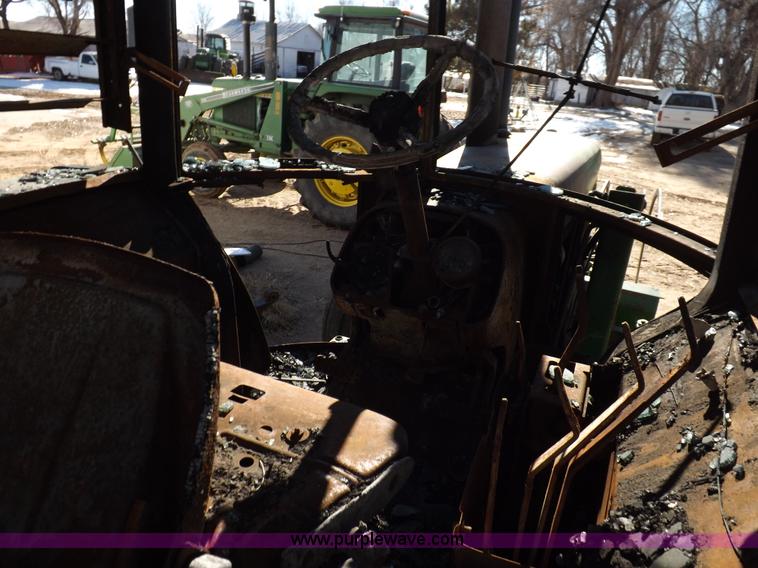 image for item K3117 John Deere 4430 tractor