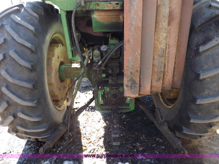 image for item K3117 John Deere 4430 tractor