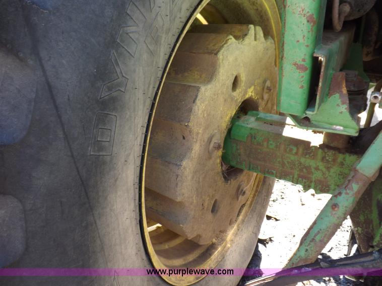 image for item K3117 John Deere 4430 tractor