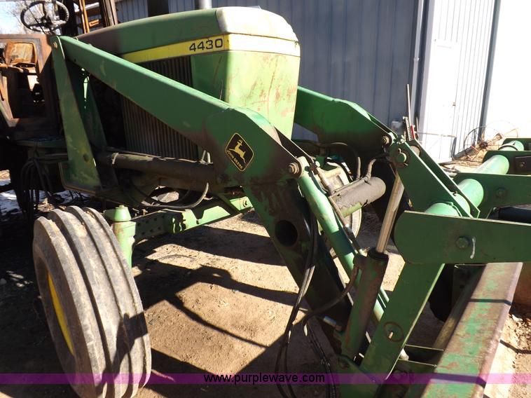 image for item K3117 John Deere 4430 tractor