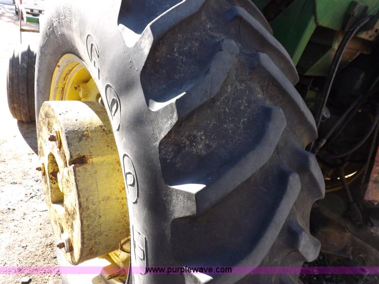 image for item K3117 John Deere 4430 tractor