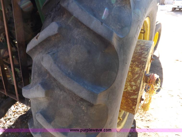 image for item K3117 John Deere 4430 tractor