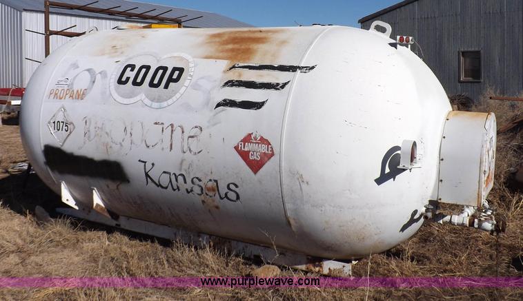image for item K3119 Arrow Tank Inc. propane tank