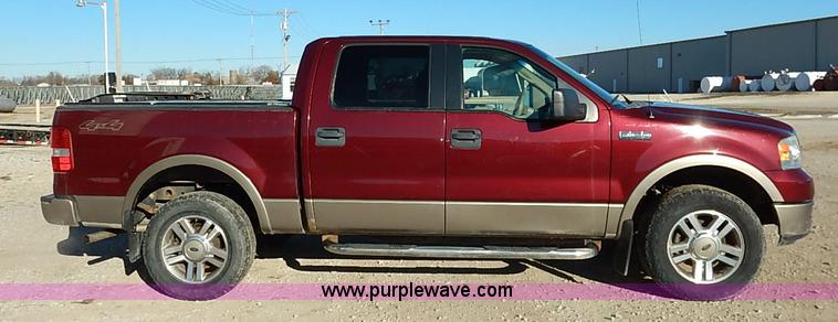 image for item K7294 2005 Ford F150 Lariat SuperCrew pickup truck