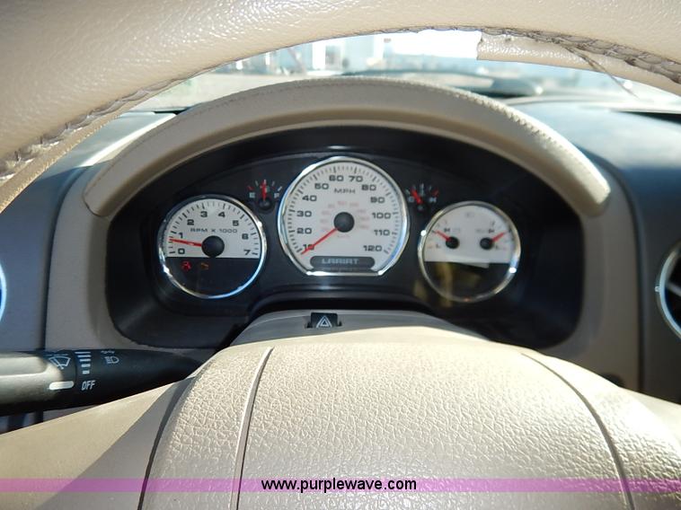 image for item K7294 2005 Ford F150 Lariat SuperCrew pickup truck