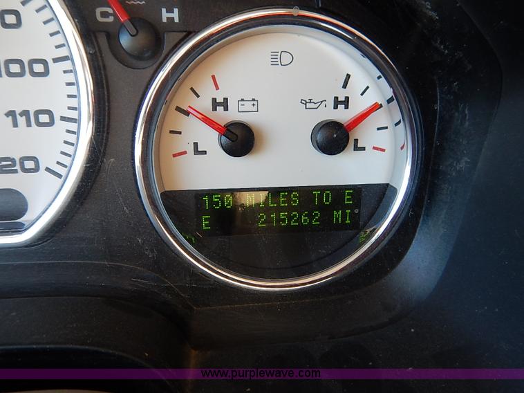 image for item K7294 2005 Ford F150 Lariat SuperCrew pickup truck