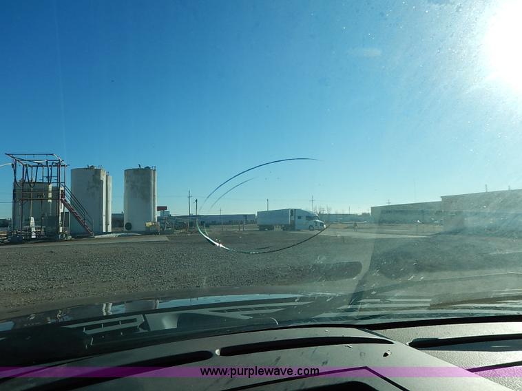 image for item K7294 2005 Ford F150 Lariat SuperCrew pickup truck