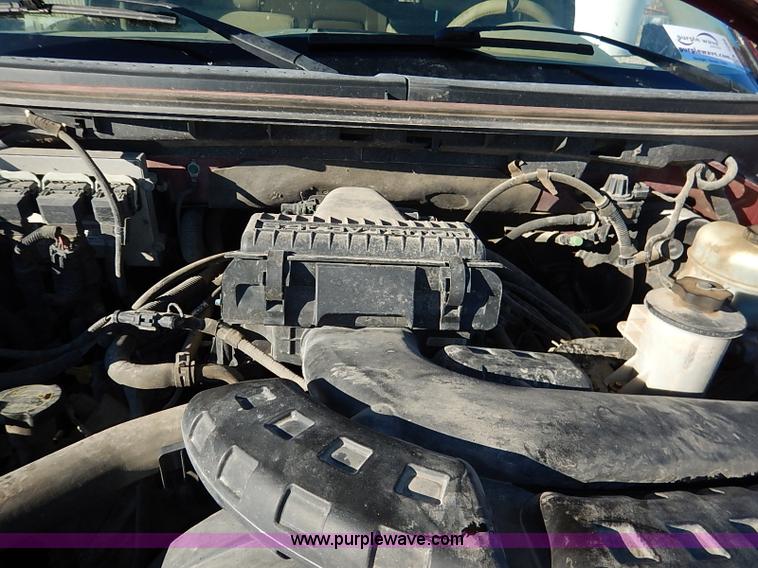 image for item K7294 2005 Ford F150 Lariat SuperCrew pickup truck