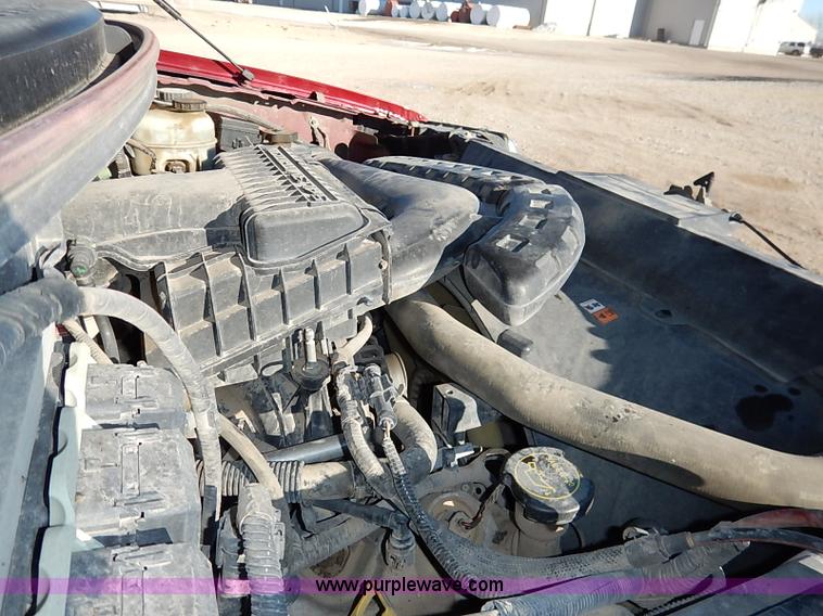 image for item K7294 2005 Ford F150 Lariat SuperCrew pickup truck