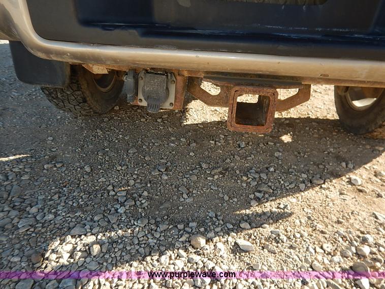 image for item K7294 2005 Ford F150 Lariat SuperCrew pickup truck