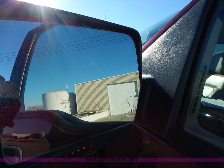 image for item K7294 2005 Ford F150 Lariat SuperCrew pickup truck