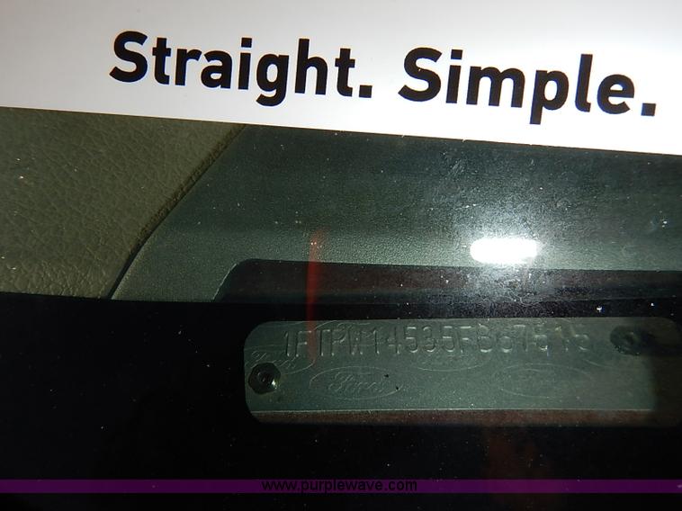 image for item K7294 2005 Ford F150 Lariat SuperCrew pickup truck