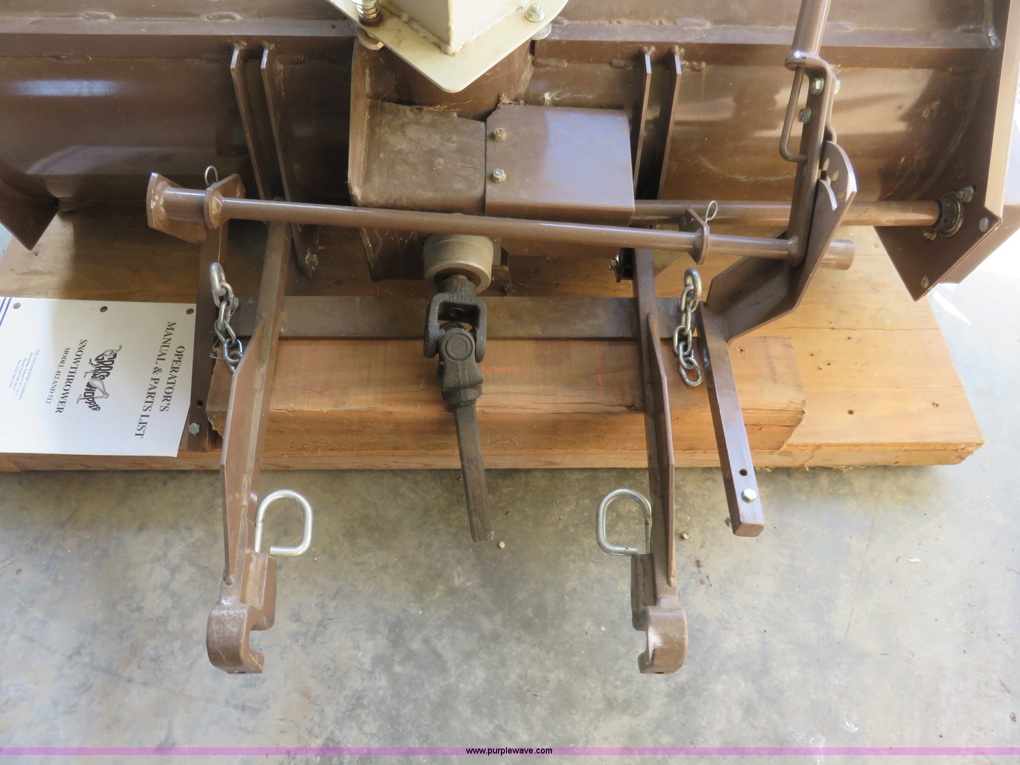 412 snow blower in Tonganoxie, KS Item I2411 sold