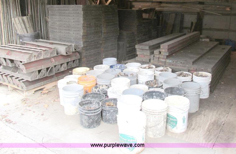 image for item AW9784 Symons concrete forms and accessories