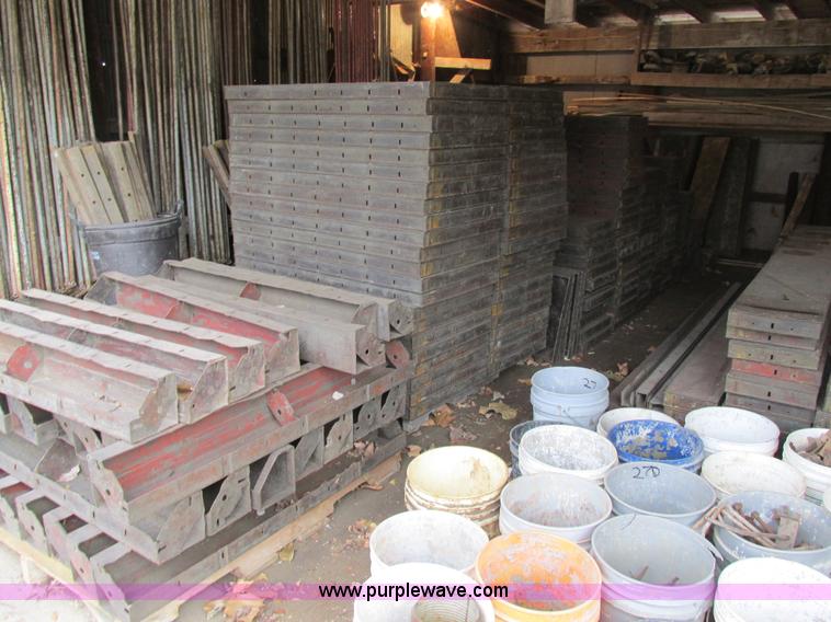 image for item AW9784 Symons concrete forms and accessories