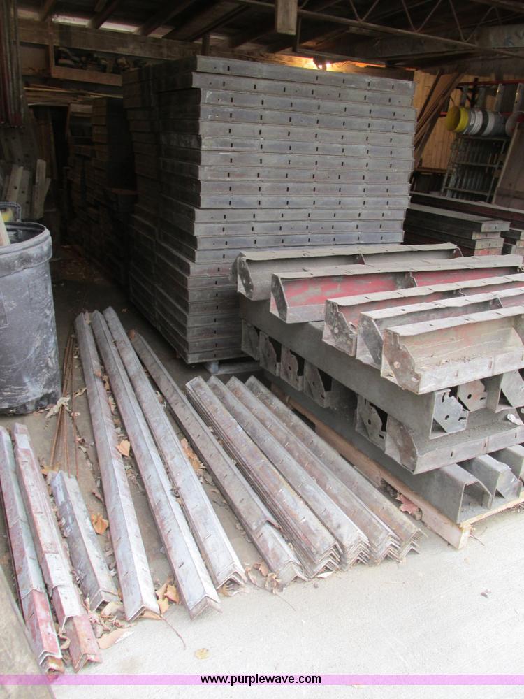 image for item AW9784 Symons concrete forms and accessories