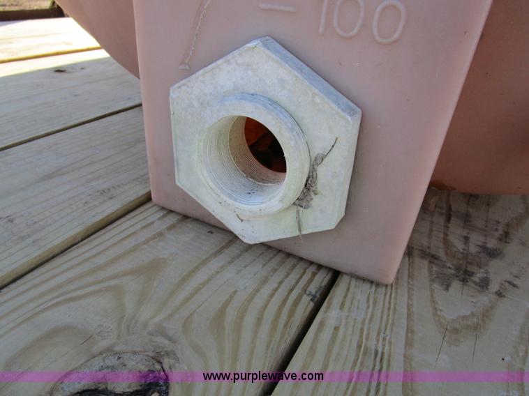 image for item BA9405 1,100 gallon poly tank