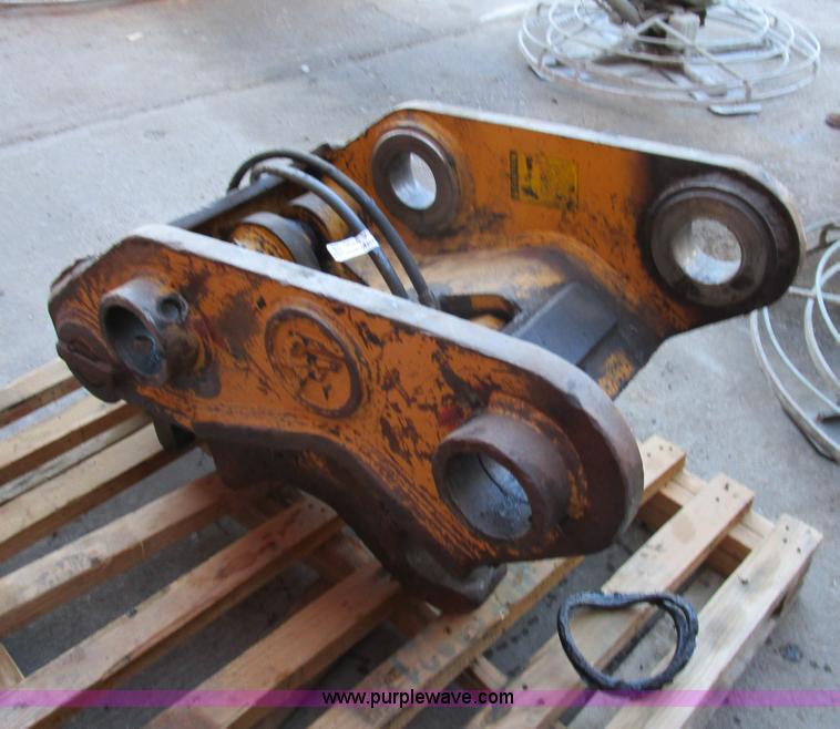 image for item BA9406 CF hydraulic excavator quick attach