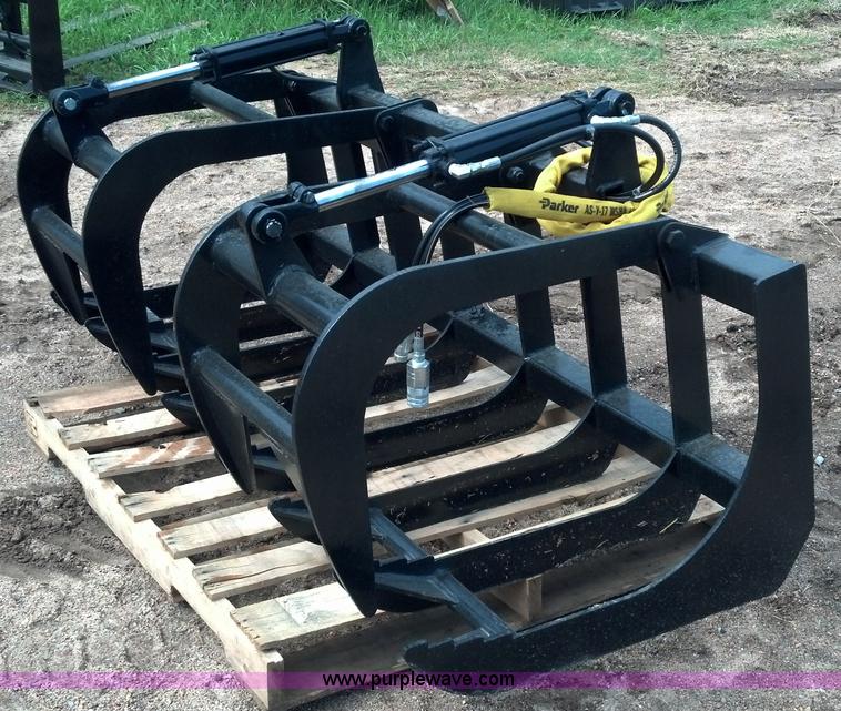 image for item D1381 72" upgraded E-Series root/brush grapple