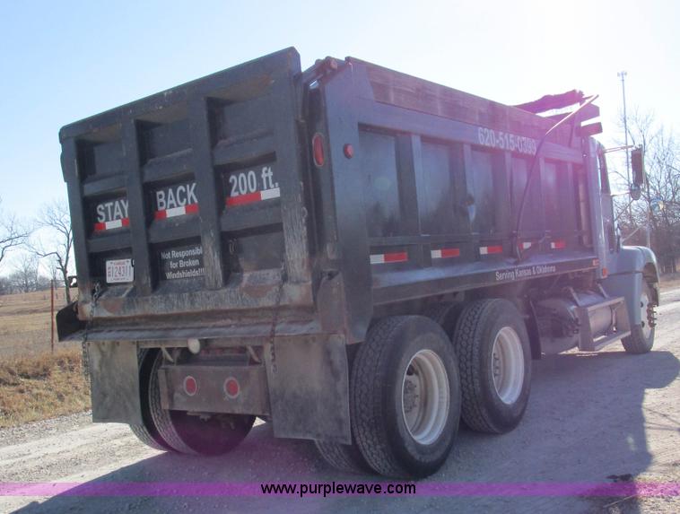 image for item D2253 1998 Freightliner FLD112 dump truck