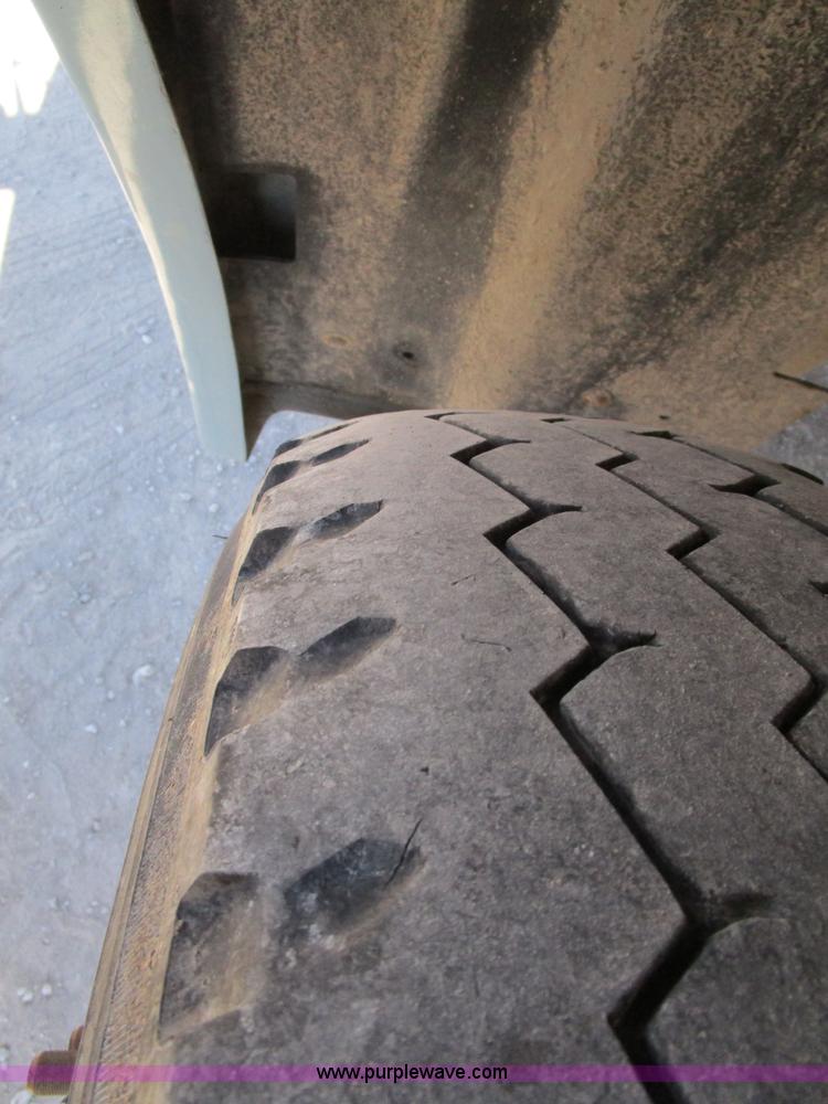 image for item D2253 1998 Freightliner FLD112 dump truck