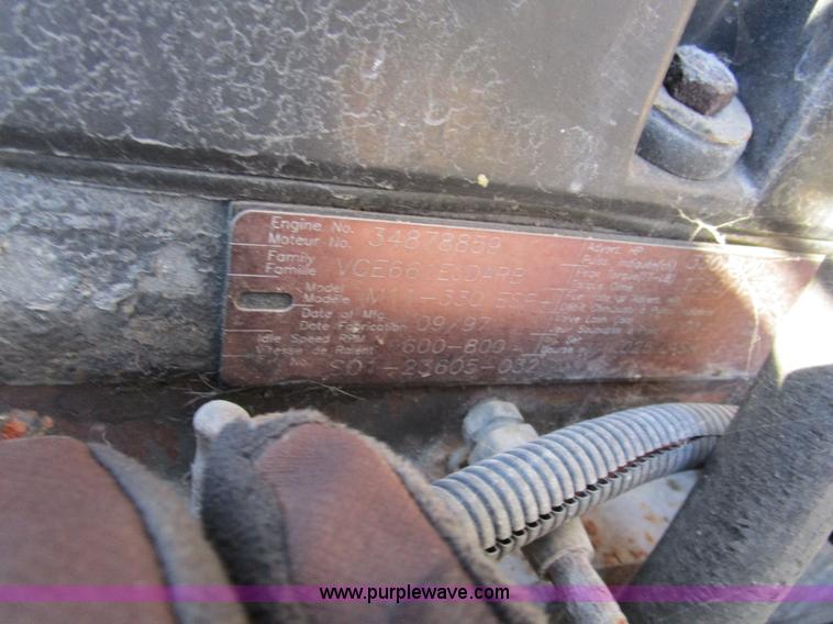 image for item D2253 1998 Freightliner FLD112 dump truck