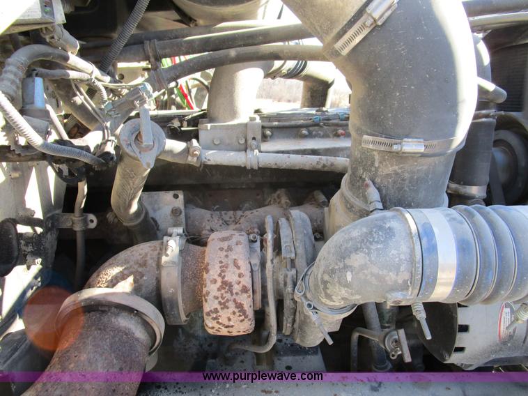 image for item D2253 1998 Freightliner FLD112 dump truck