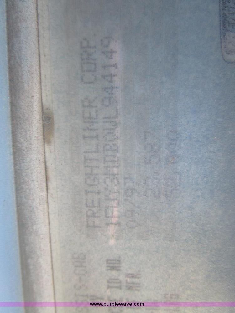 image for item D2253 1998 Freightliner FLD112 dump truck