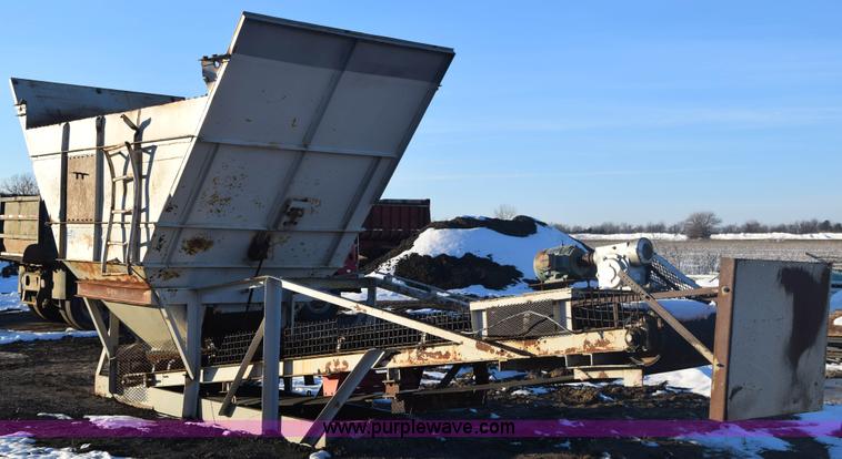 image for item E6062 Aggregate hopper and conveyor