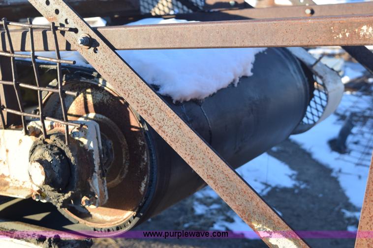 image for item E6062 Aggregate hopper and conveyor